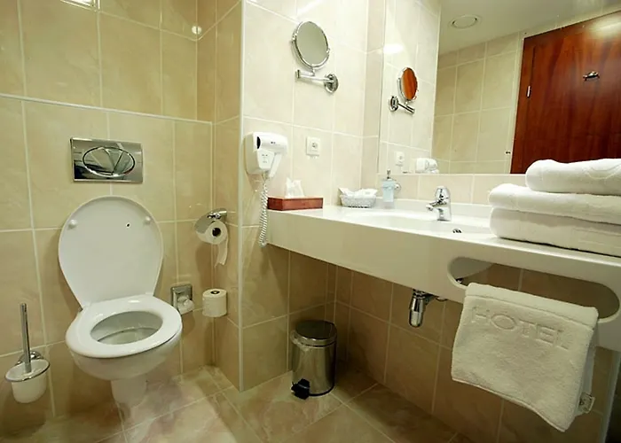 & Wellness Olympia Отель