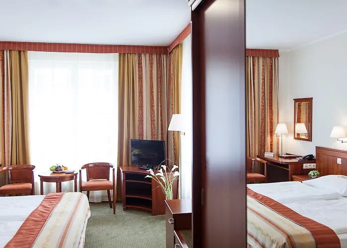 & Wellness Olympia Отель