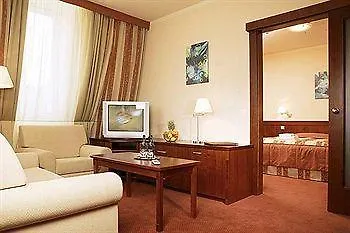 & Wellness Olympia Отель 4*